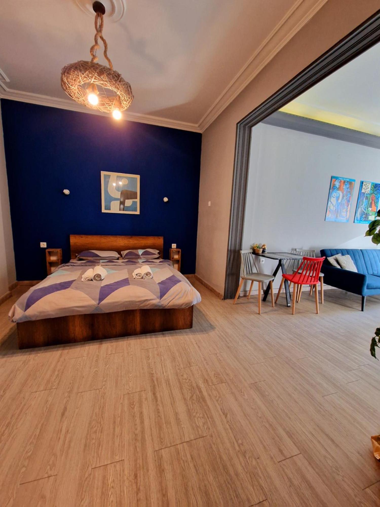 Closer "Egnatia Apartment 1" Thessaloniki Exterior photo