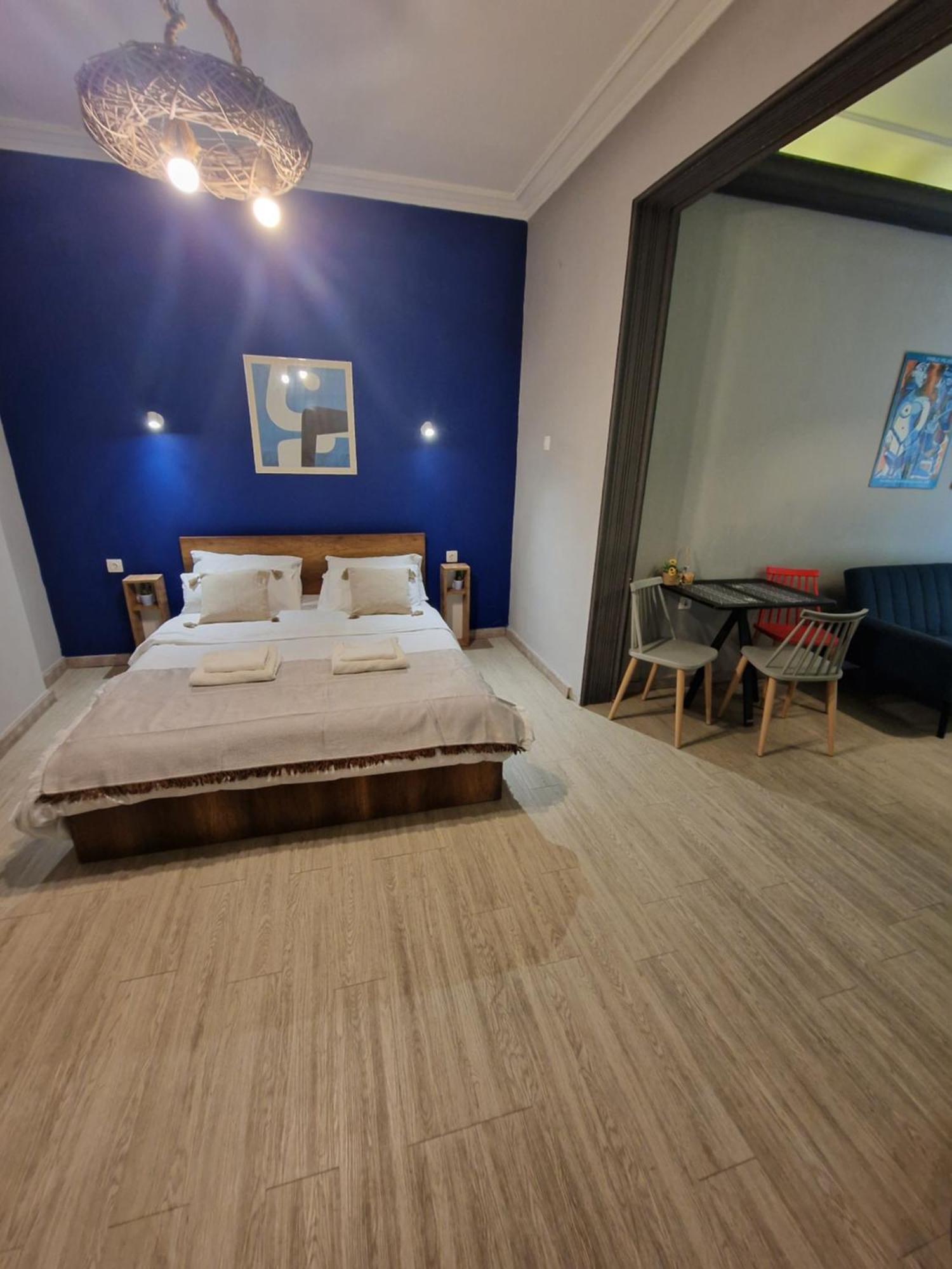 Closer "Egnatia Apartment 1" Thessaloniki Exterior photo